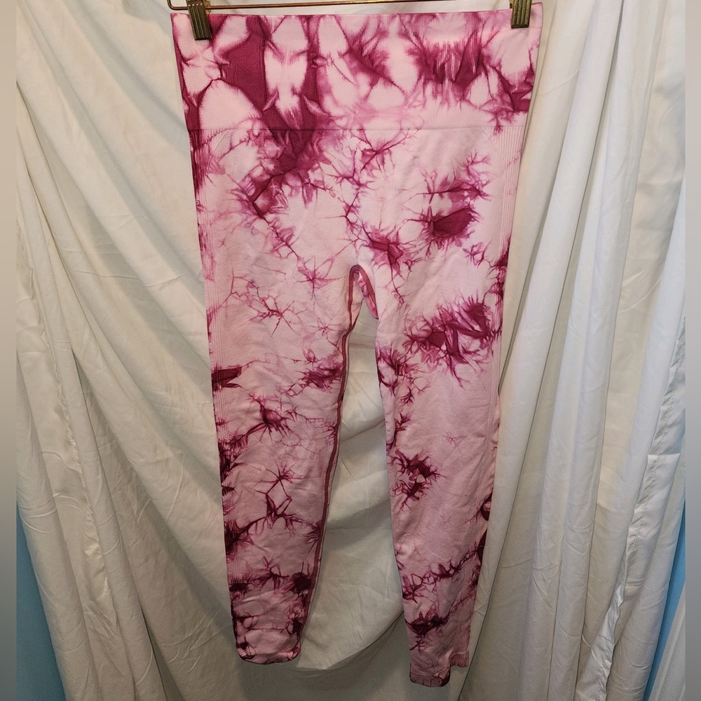 Hot Pink Booty Scrunch Leggings